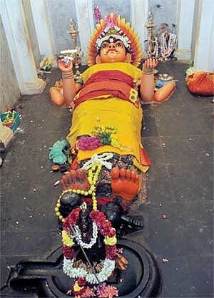 Places where Goddess Parasakthi graces in miraculous forms
