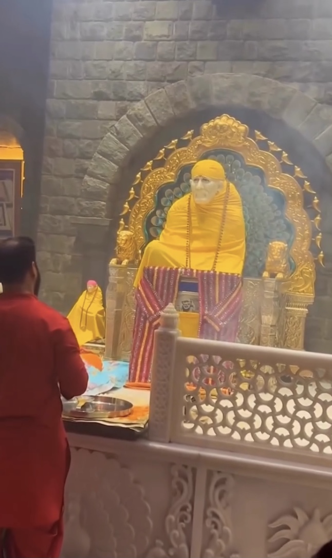 Vijay built the Sai Baba temple as per his mother's wish..!!